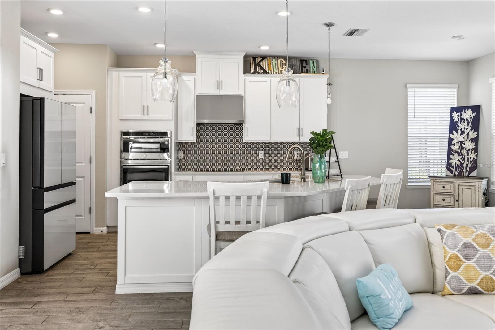 Image 14 of 68 For 33805 Astoria Circle