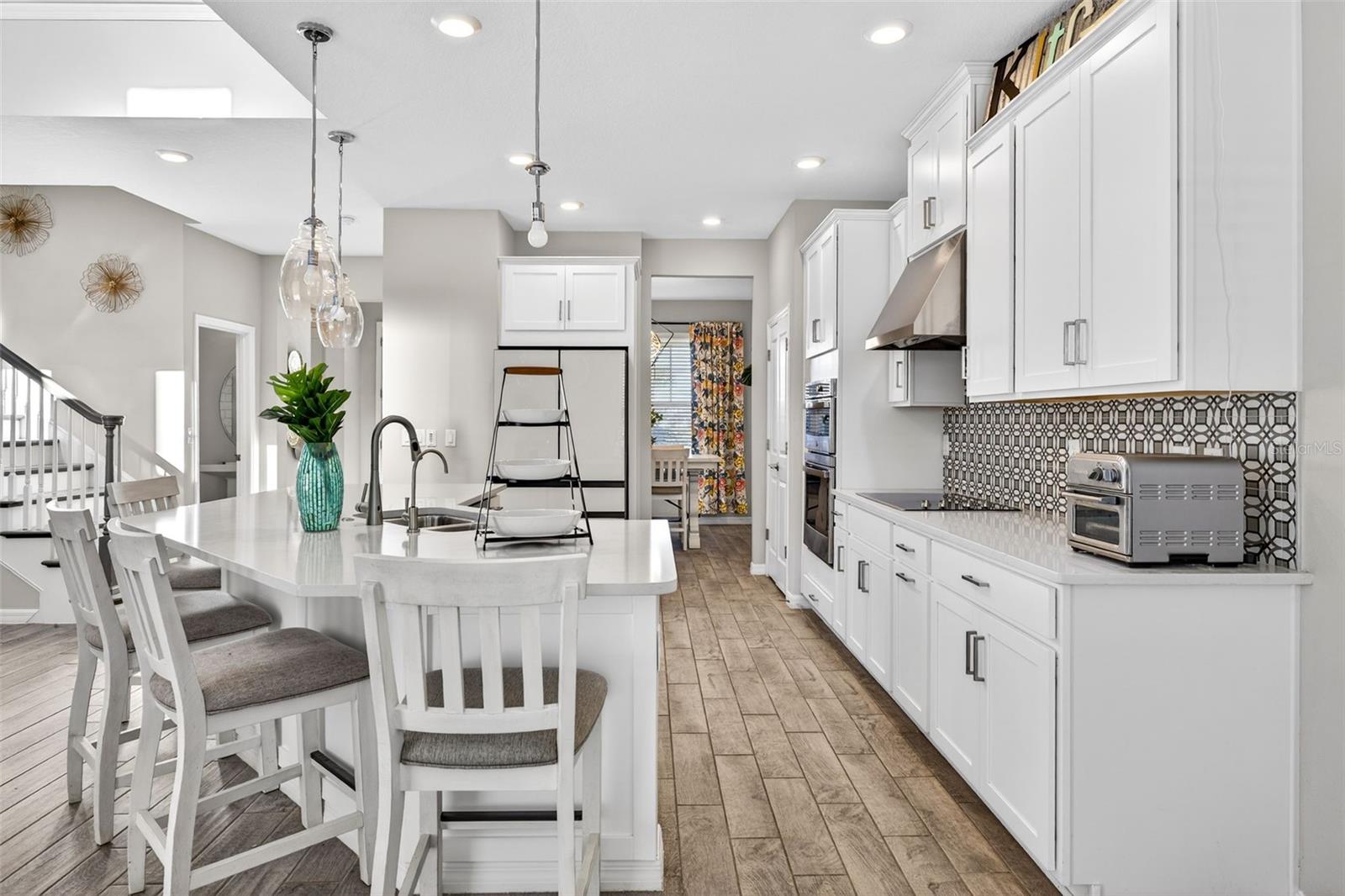 Image 18 of 68 For 33805 Astoria Circle