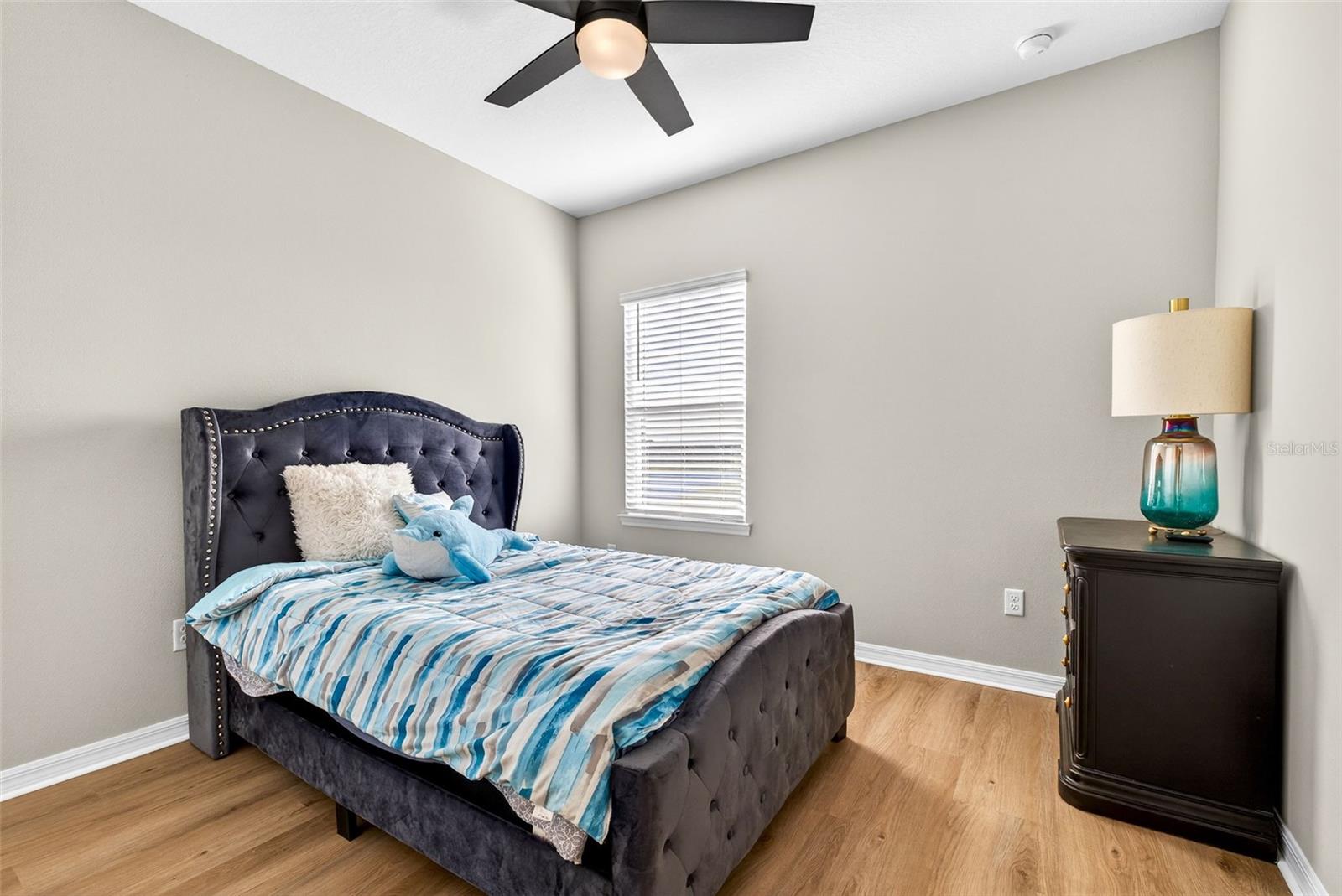 Image 27 of 68 For 33805 Astoria Circle