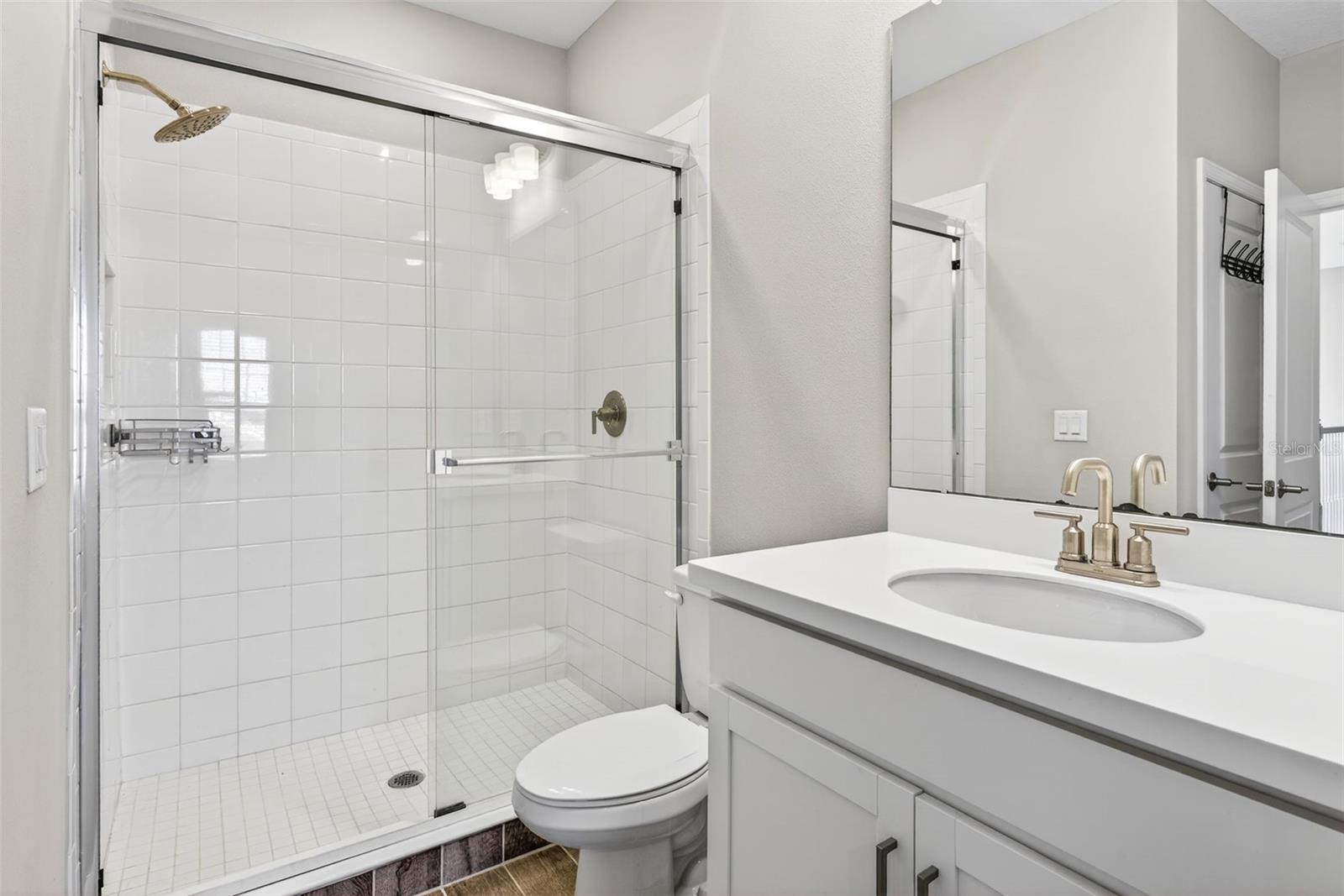 Image 32 of 68 For 33805 Astoria Circle