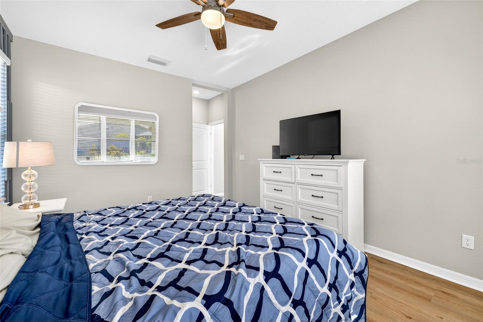 Image 39 of 68 For 33805 Astoria Circle