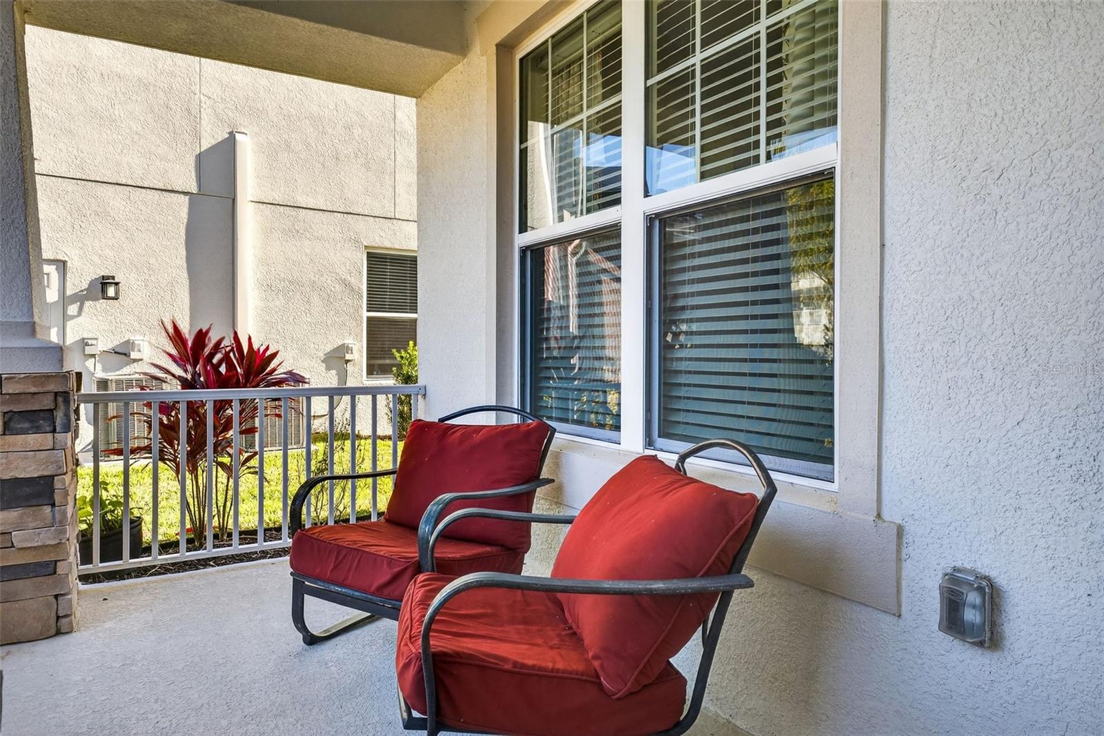 Image 5 of 68 For 33805 Astoria Circle