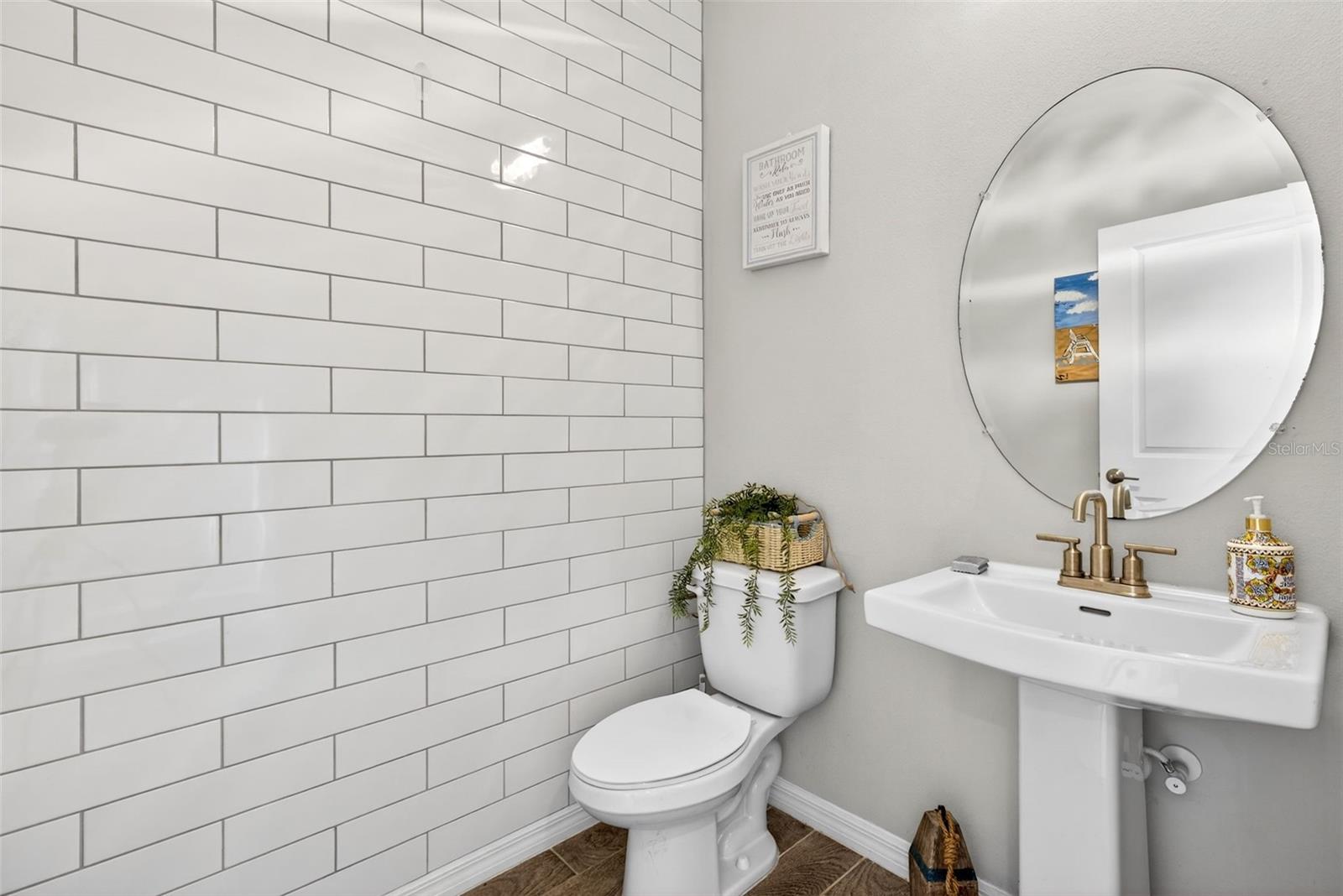 Image 8 of 68 For 33805 Astoria Circle