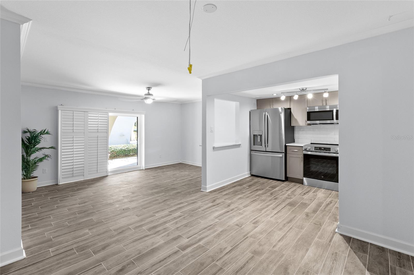 Image 15 of 34 For 505 Plaza Seville Court 9