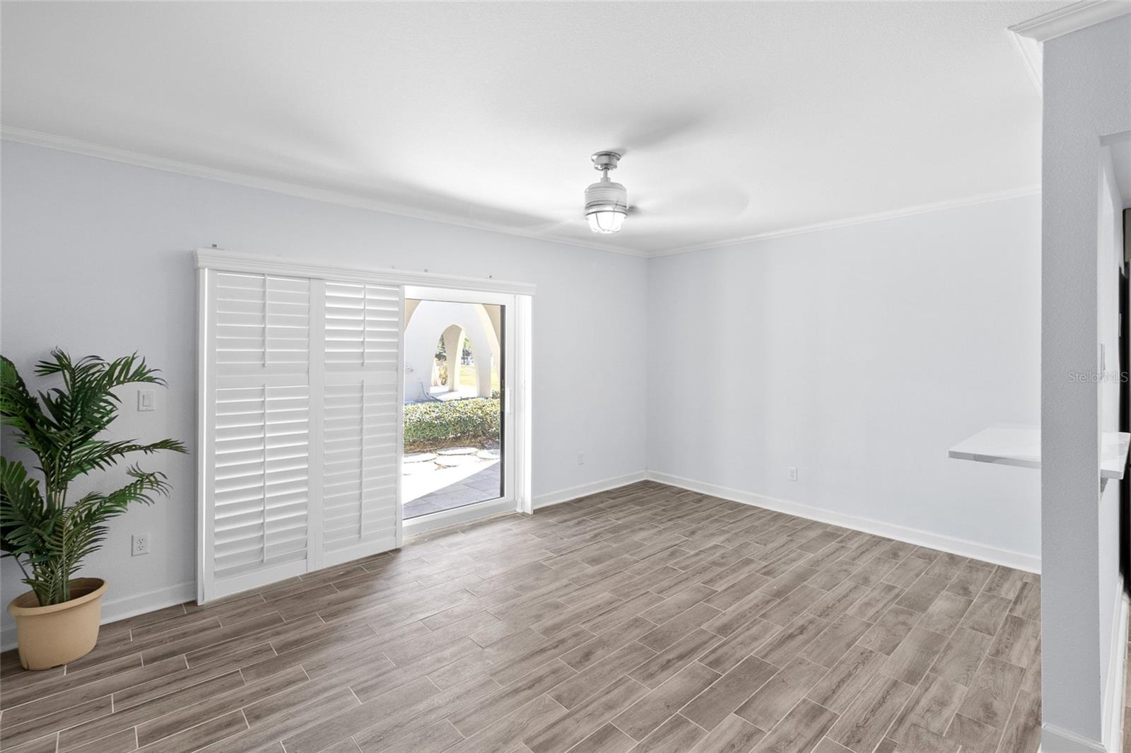 Image 17 of 34 For 505 Plaza Seville Court 9