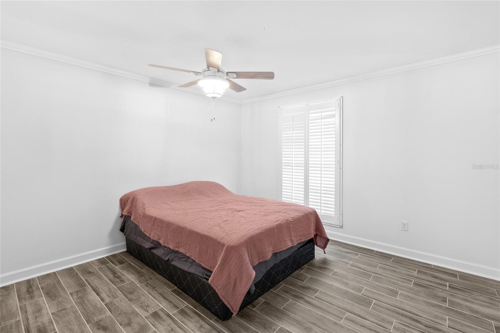 Image 22 of 34 For 505 Plaza Seville Court 9