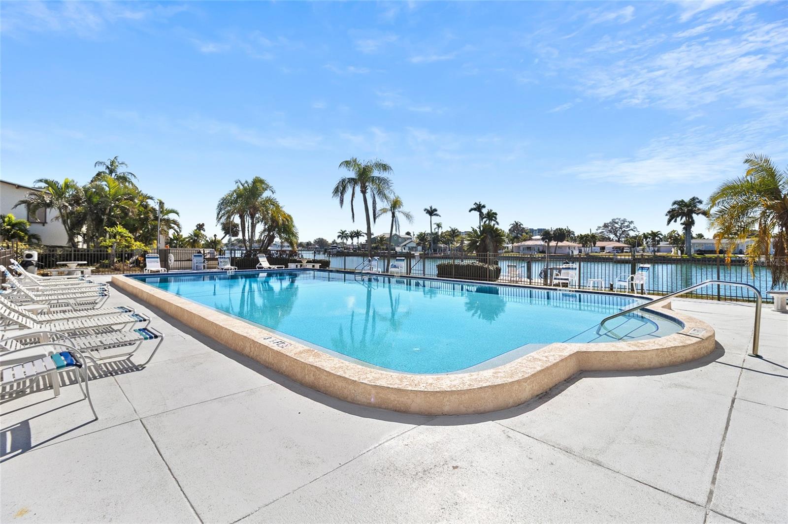 Image 26 of 34 For 505 Plaza Seville Court 9