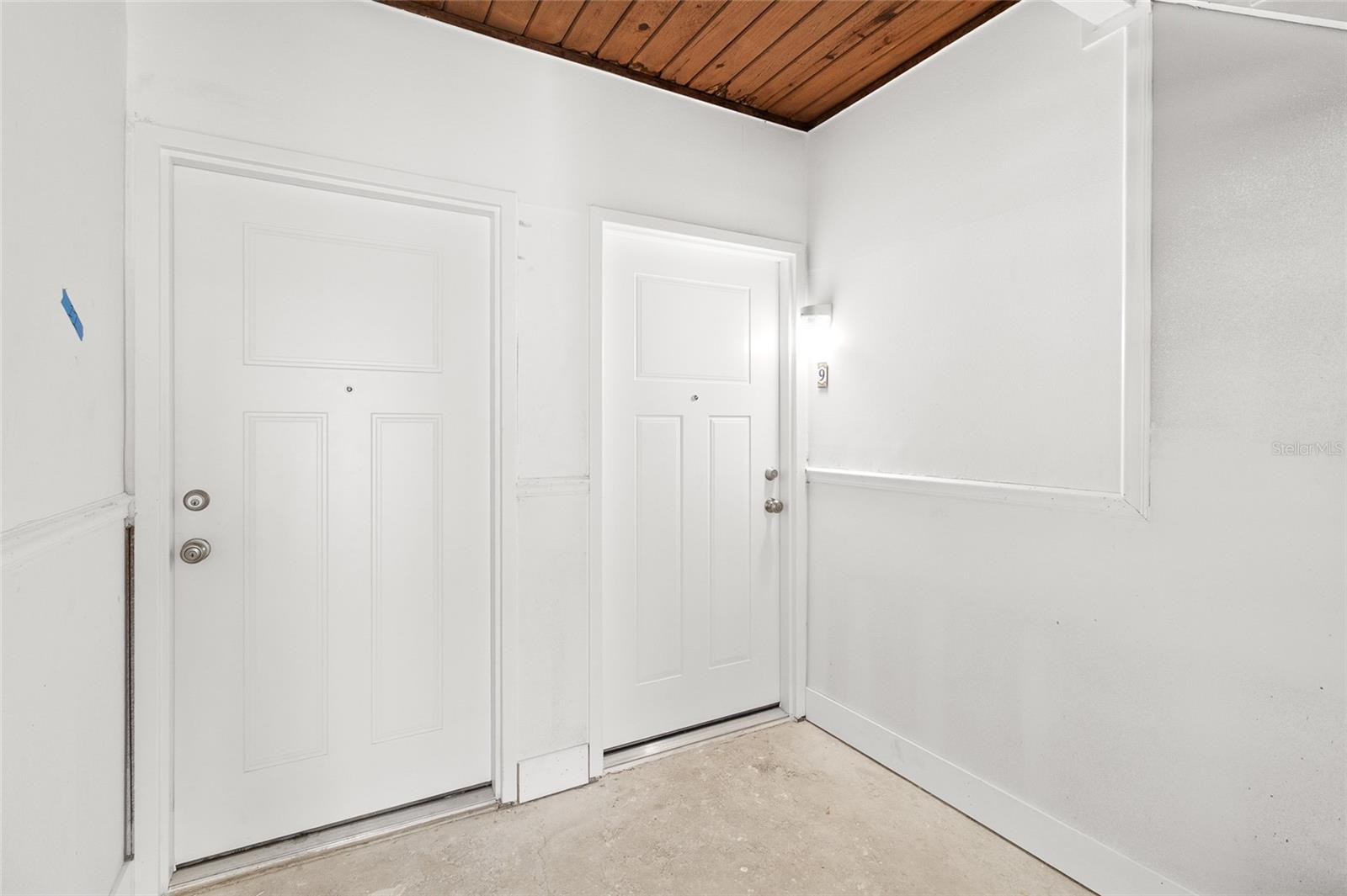 Image 6 of 34 For 505 Plaza Seville Court 9