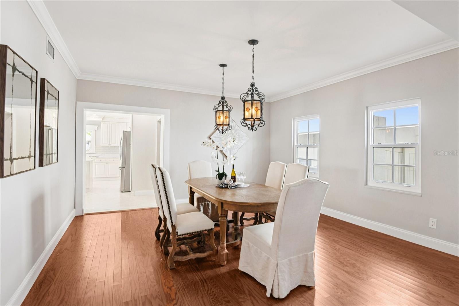 Image 10 of 57 For 104 Palmera Boulevard Ne