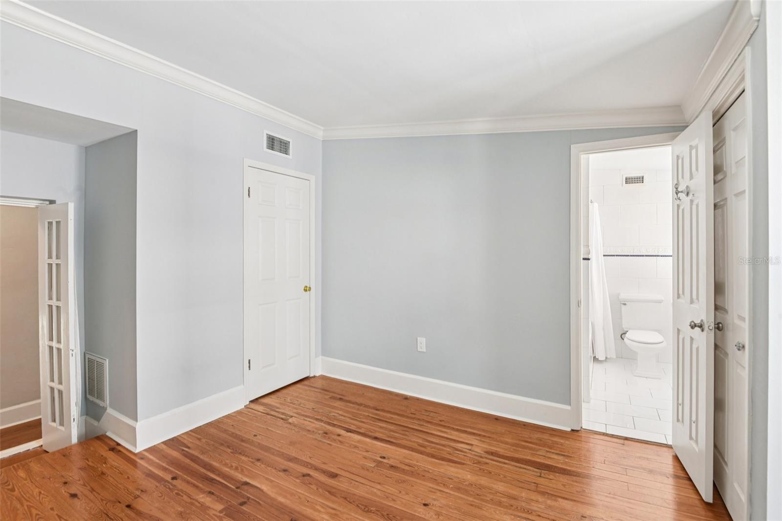 Image 26 of 57 For 104 Palmera Boulevard Ne