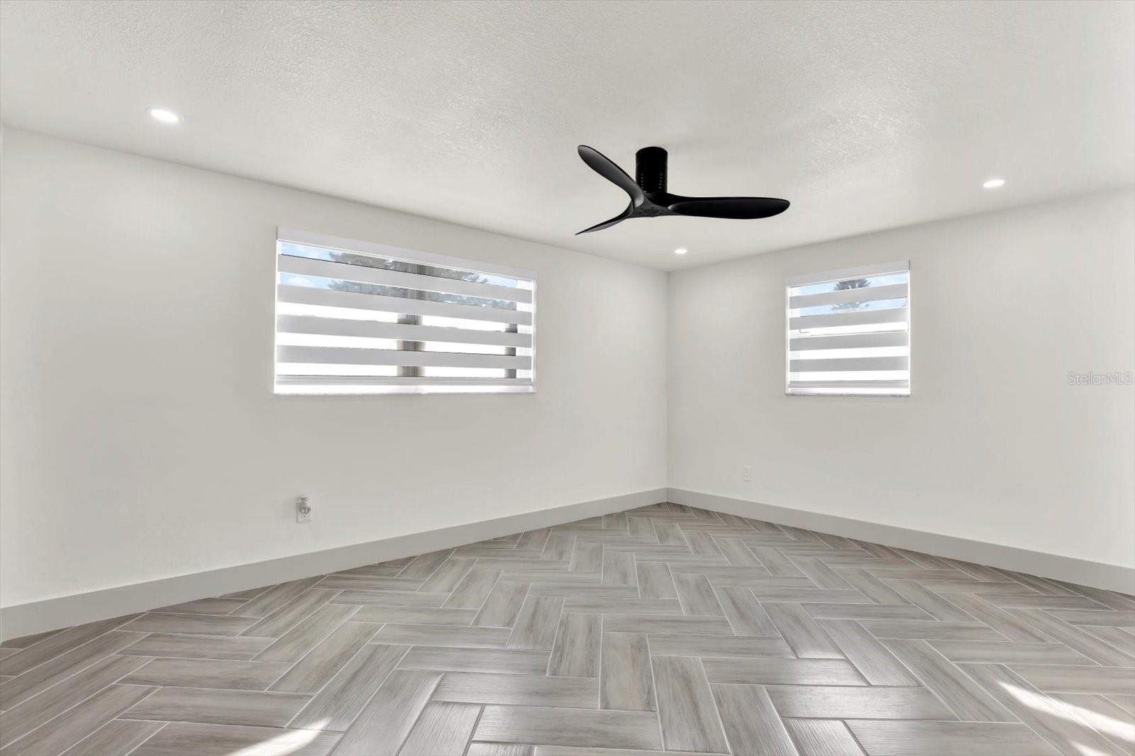 Image 11 of 38 For 4745 Guardian Avenue