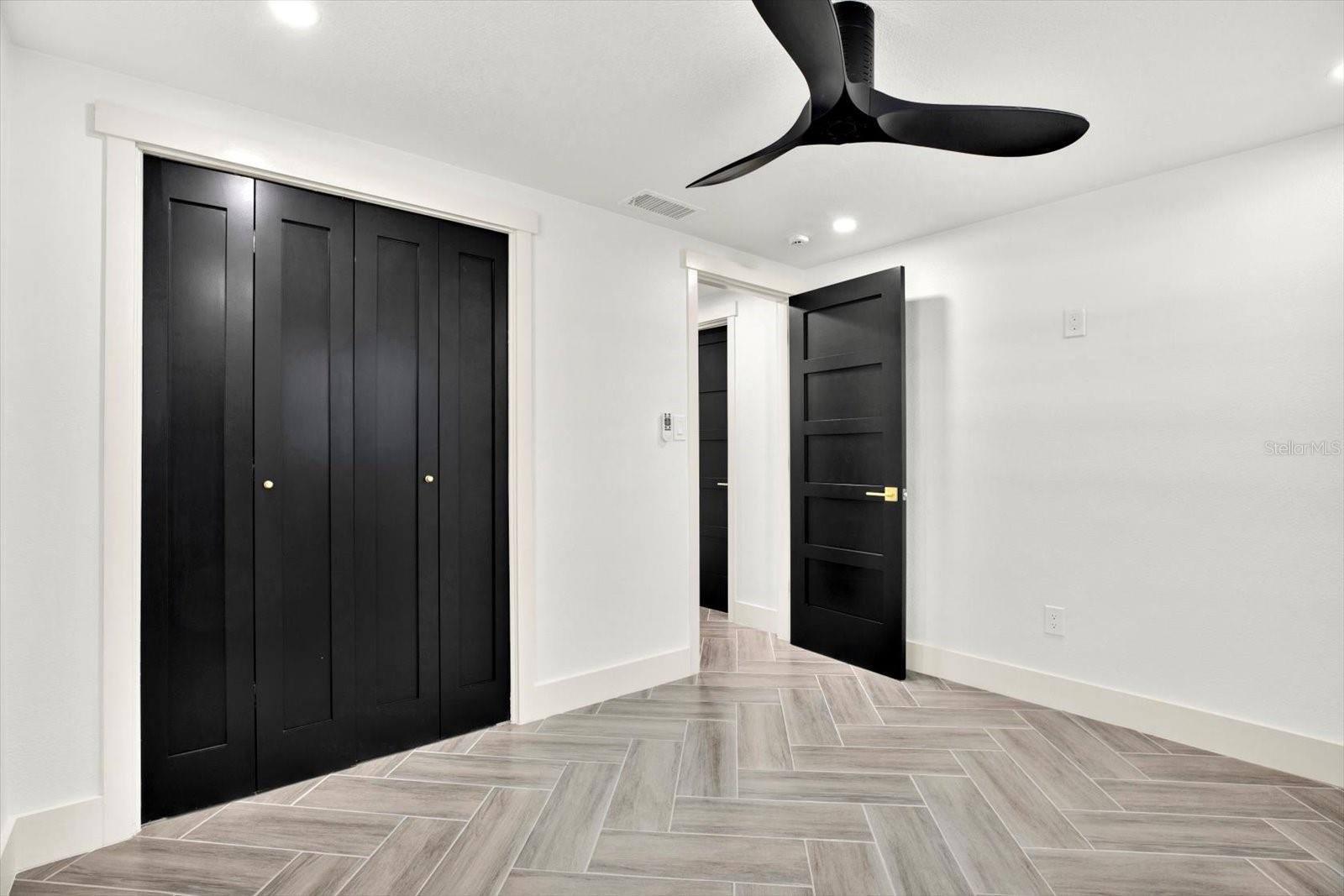 Image 16 of 38 For 4745 Guardian Avenue