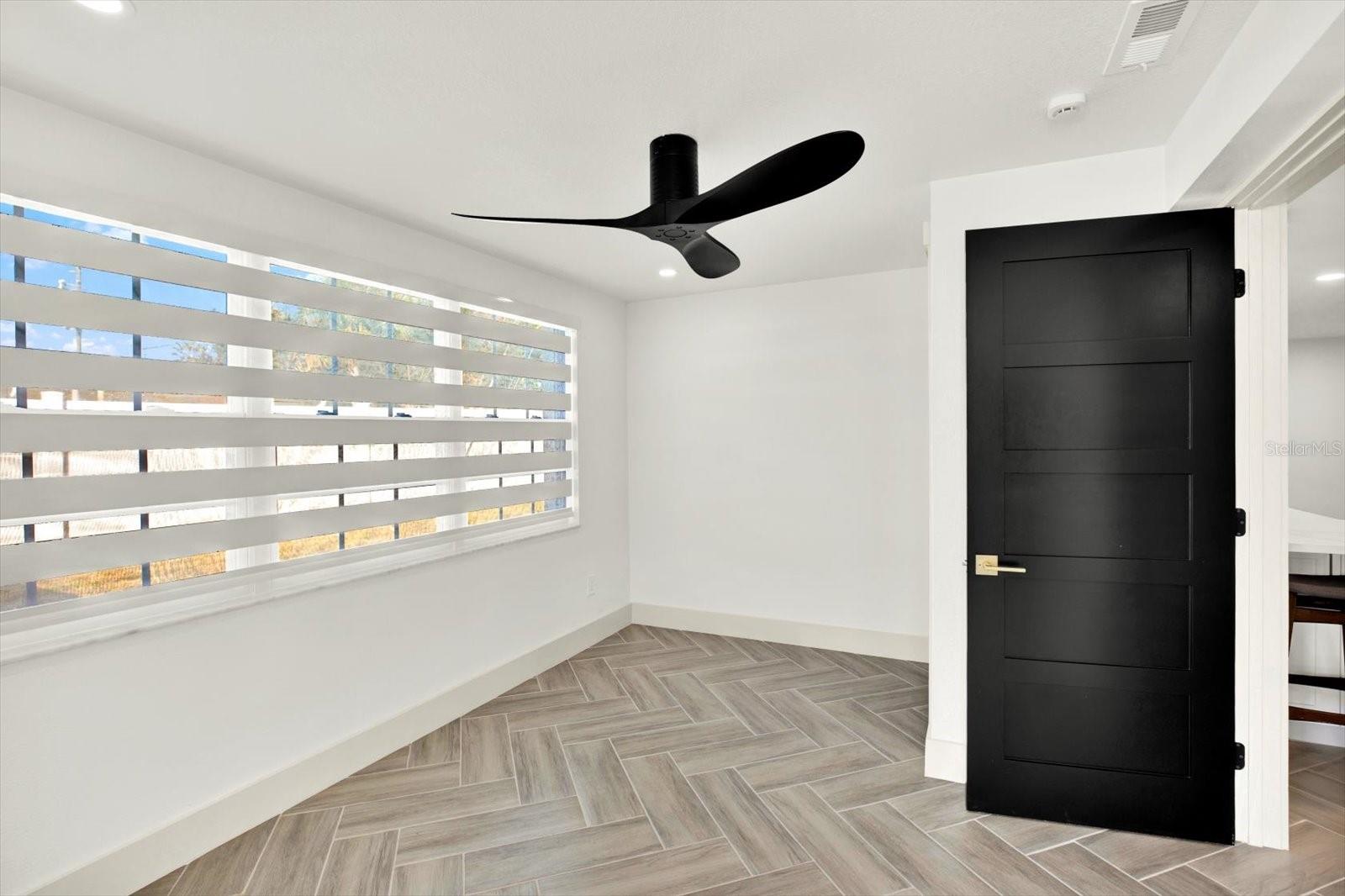 Image 17 of 38 For 4745 Guardian Avenue