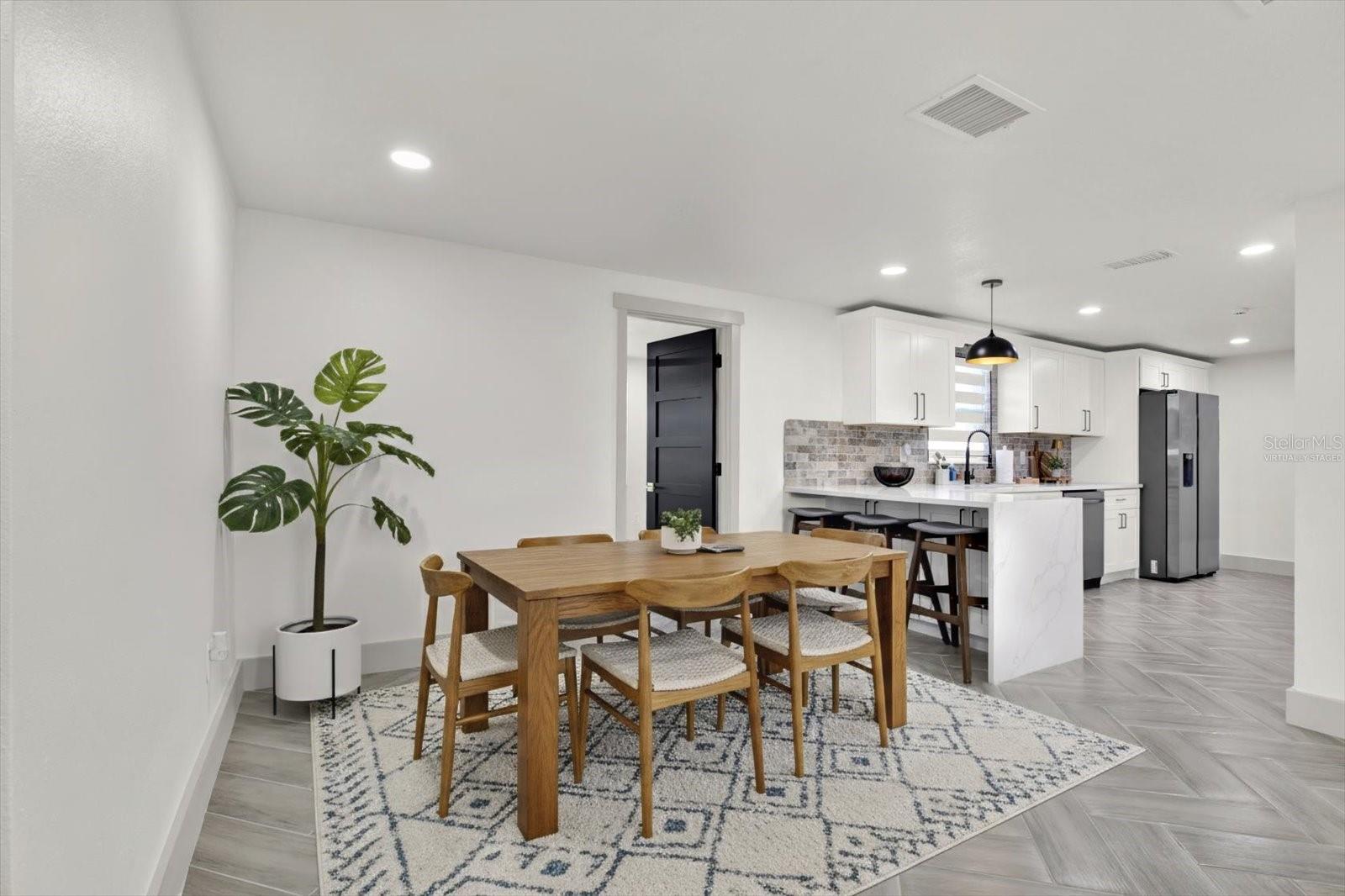 Image 19 of 38 For 4745 Guardian Avenue