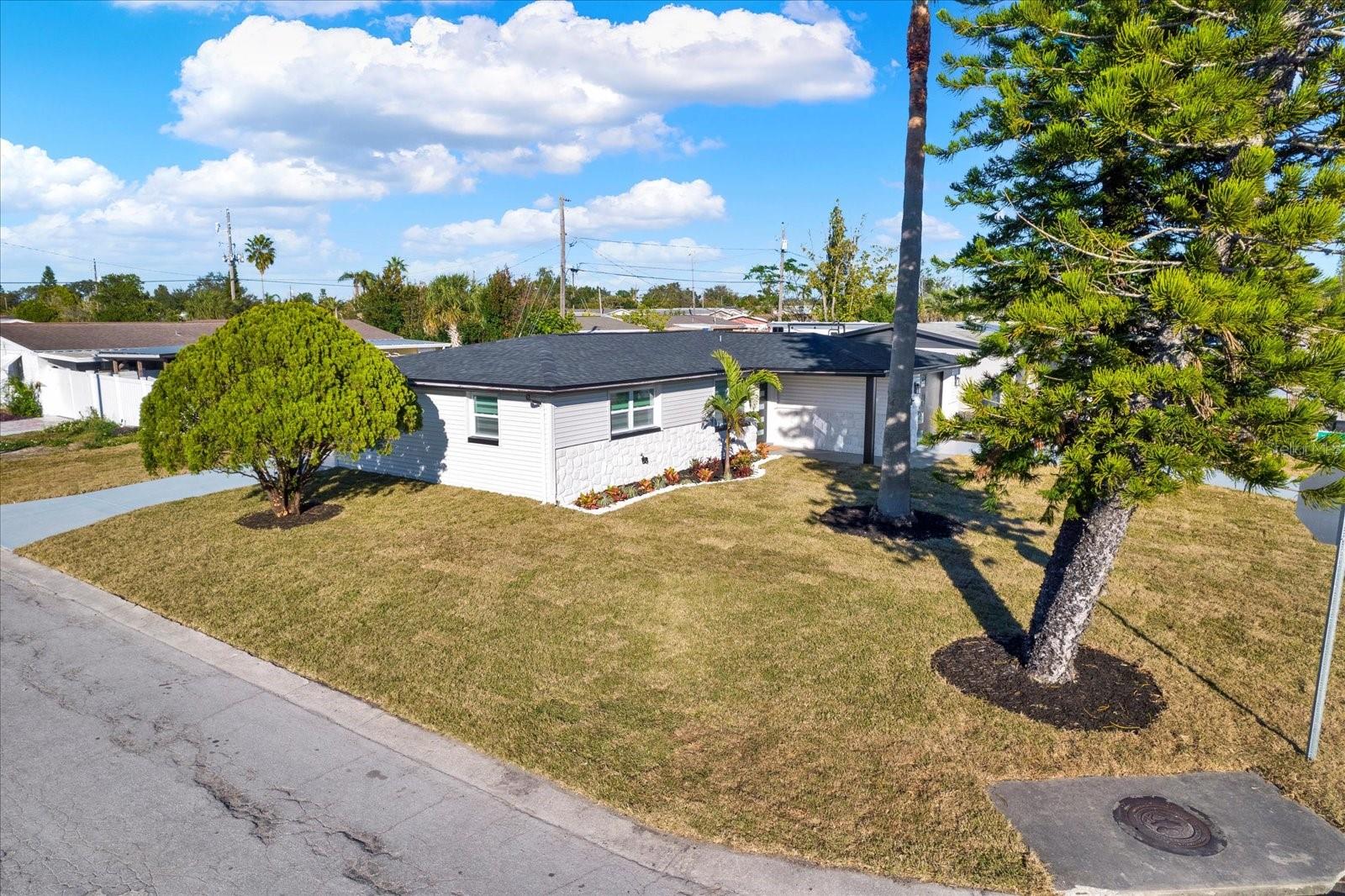 Image 33 of 38 For 4745 Guardian Avenue