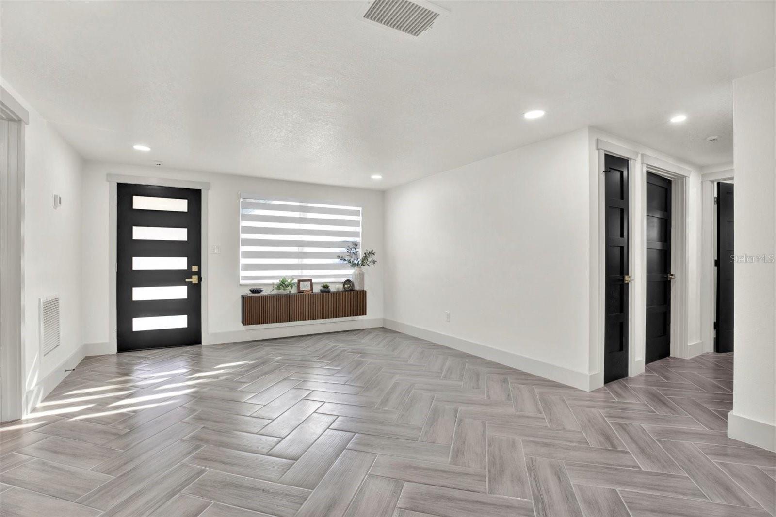 Image 9 of 38 For 4745 Guardian Avenue