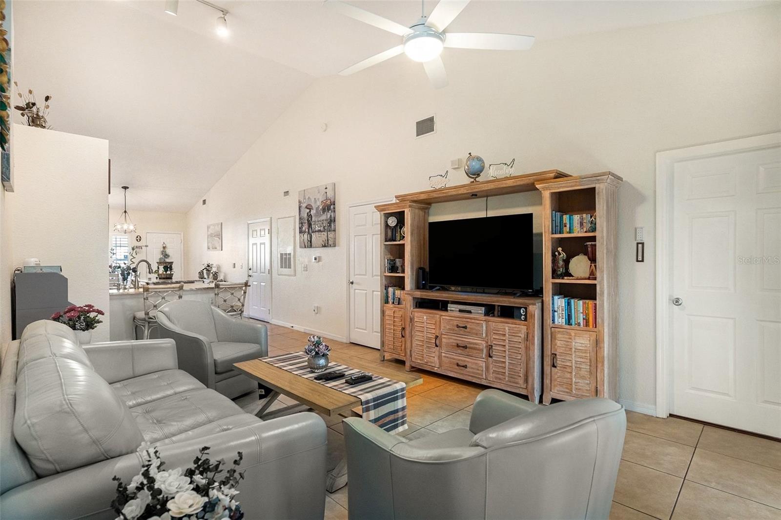 Image 10 of 35 For 3588 Wembley Way 103