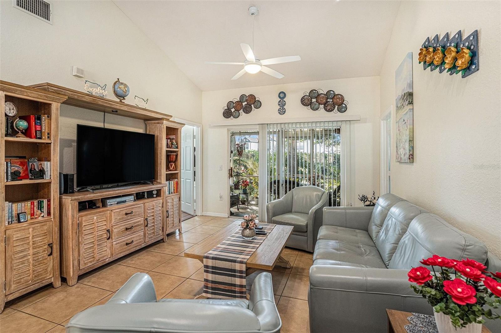 Image 8 of 35 For 3588 Wembley Way 103