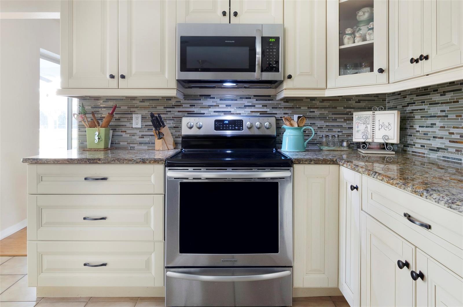 Image 12 of 43 For 1845 72nd Avenue Ne