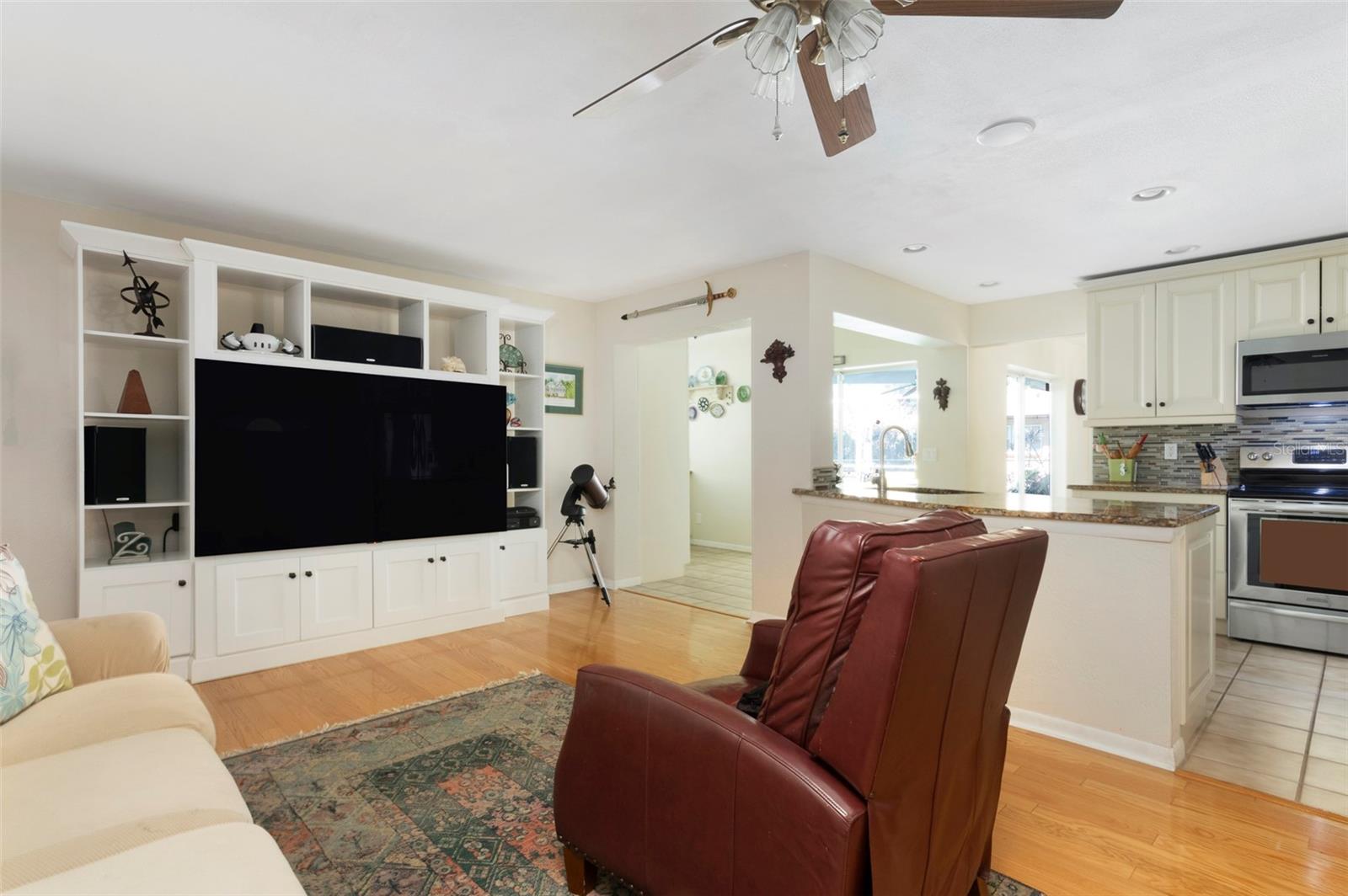 Image 19 of 43 For 1845 72nd Avenue Ne