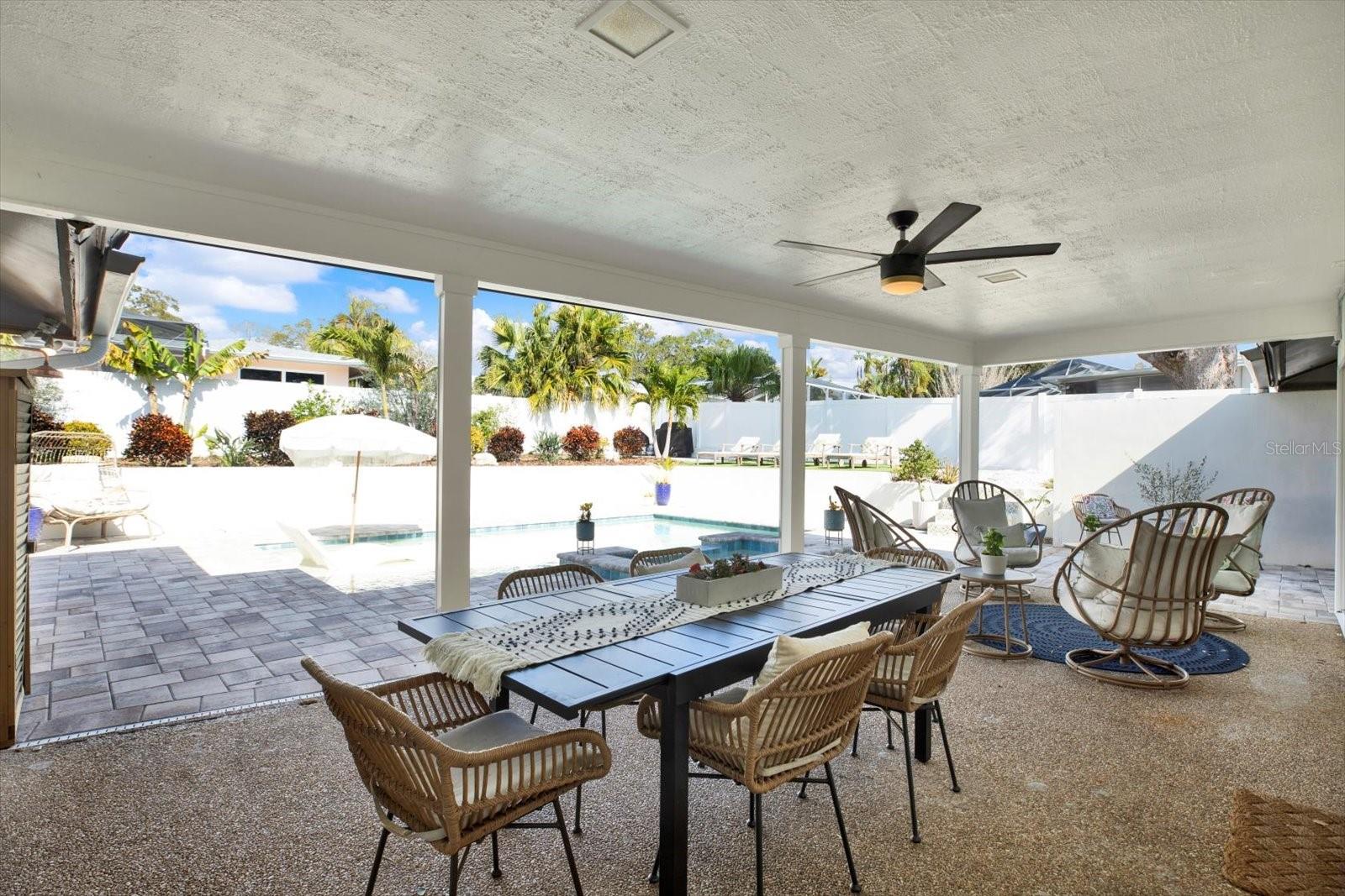 Image 16 of 53 For 2021 Spanish Pines Drive