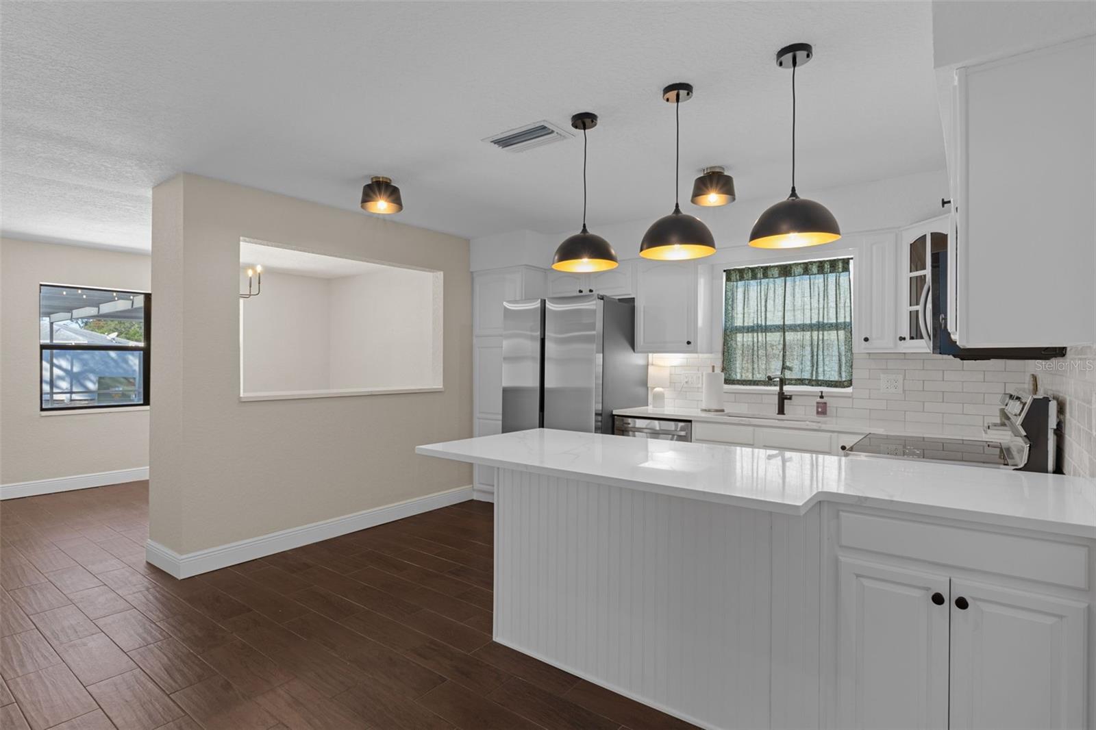 Image 17 of 46 For 7337 Price Street