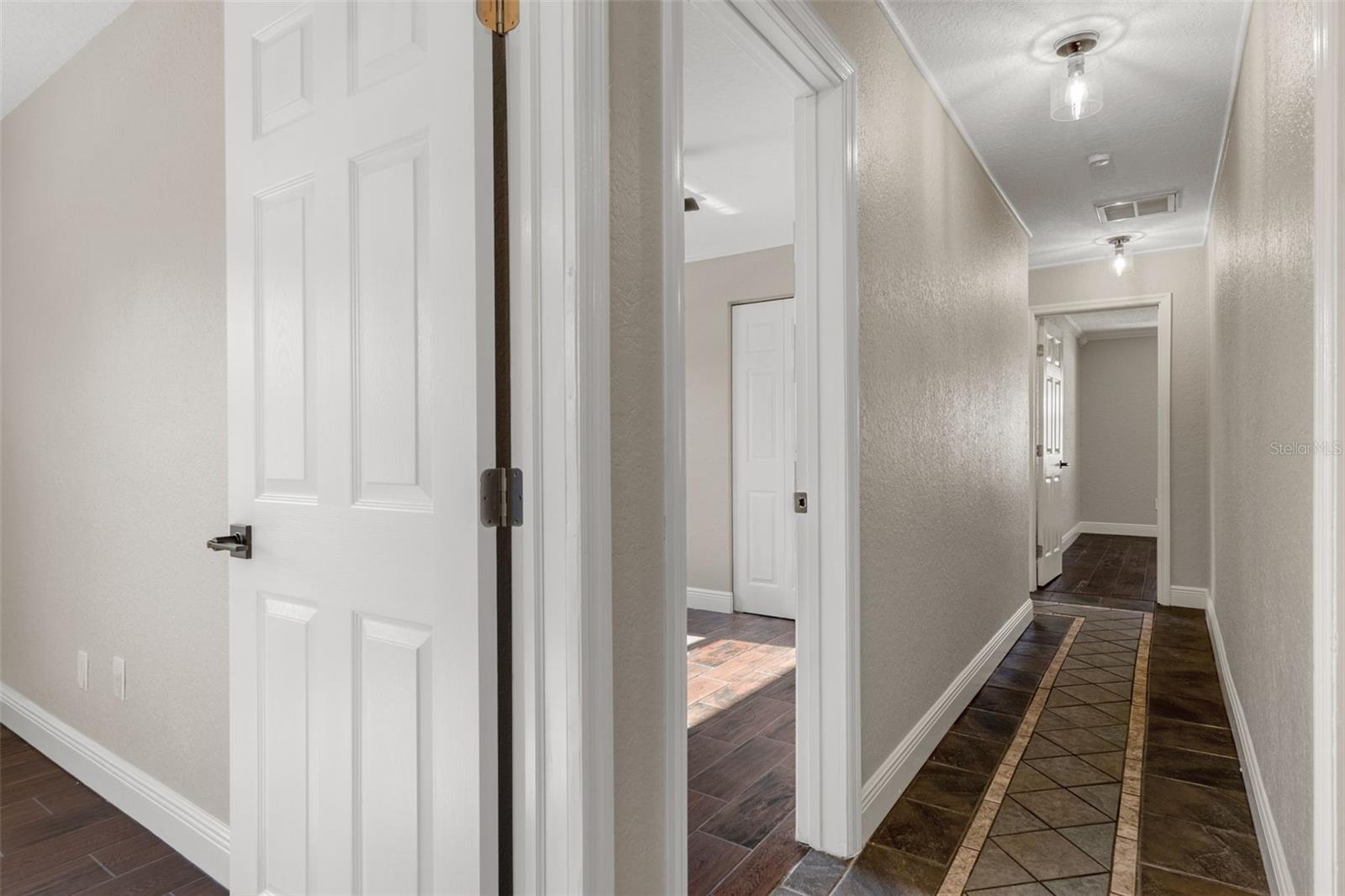 Image 24 of 46 For 7337 Price Street