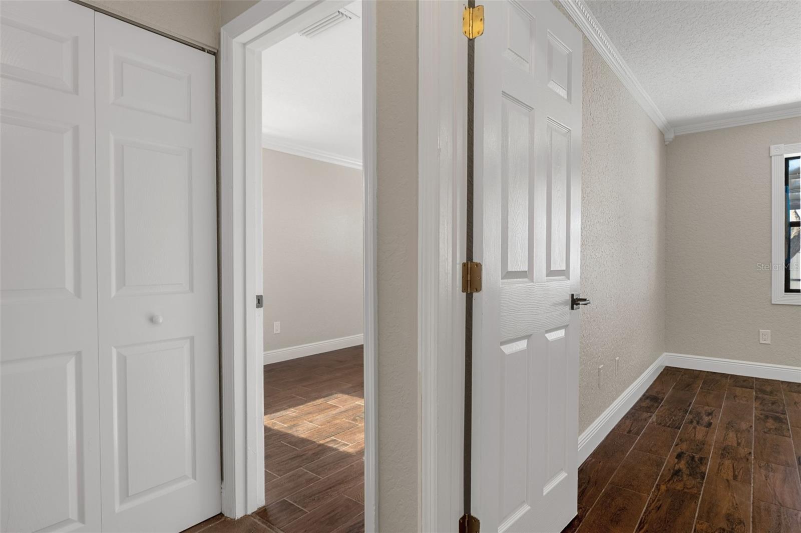 Image 26 of 46 For 7337 Price Street