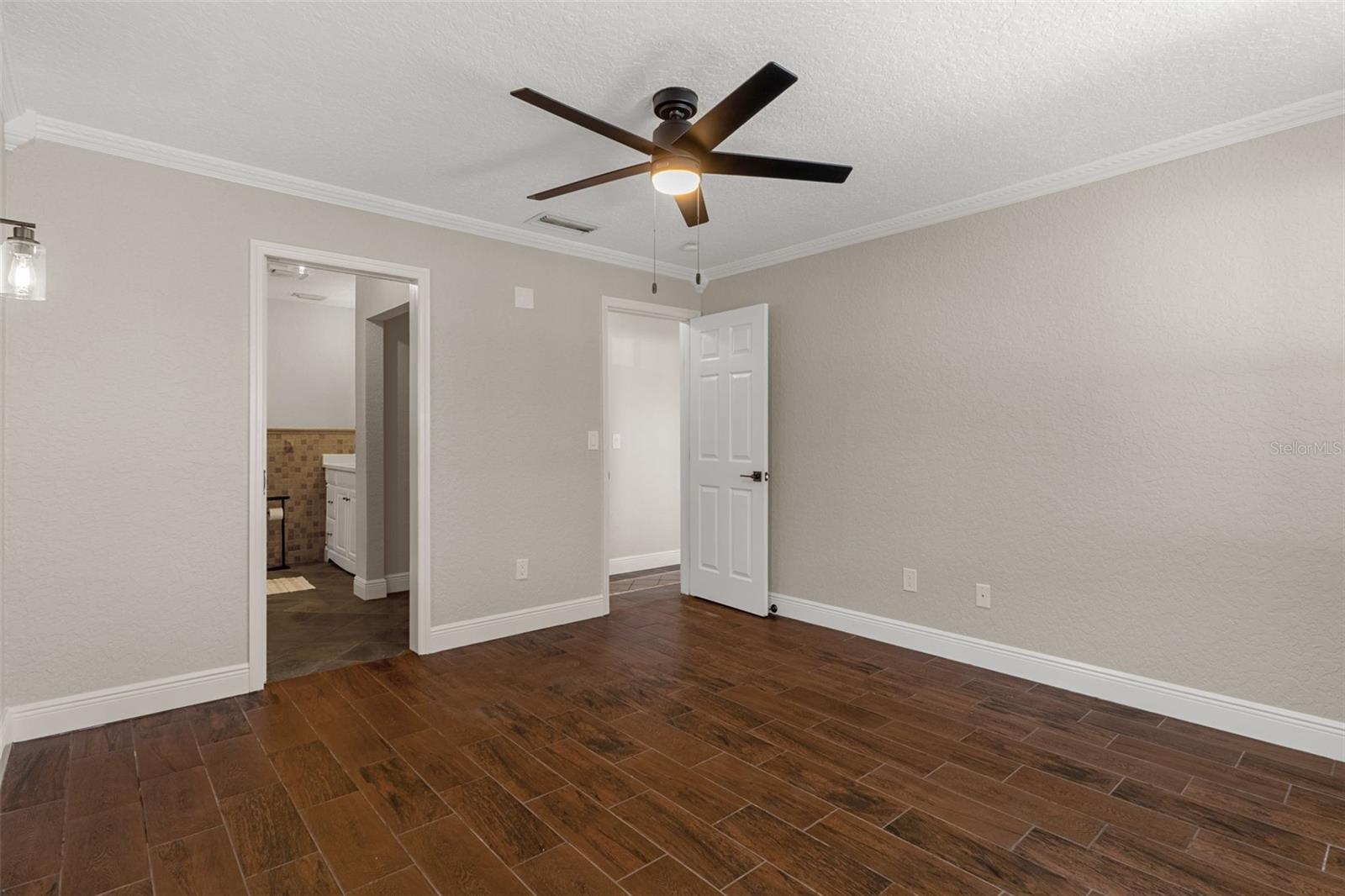 Image 30 of 46 For 7337 Price Street