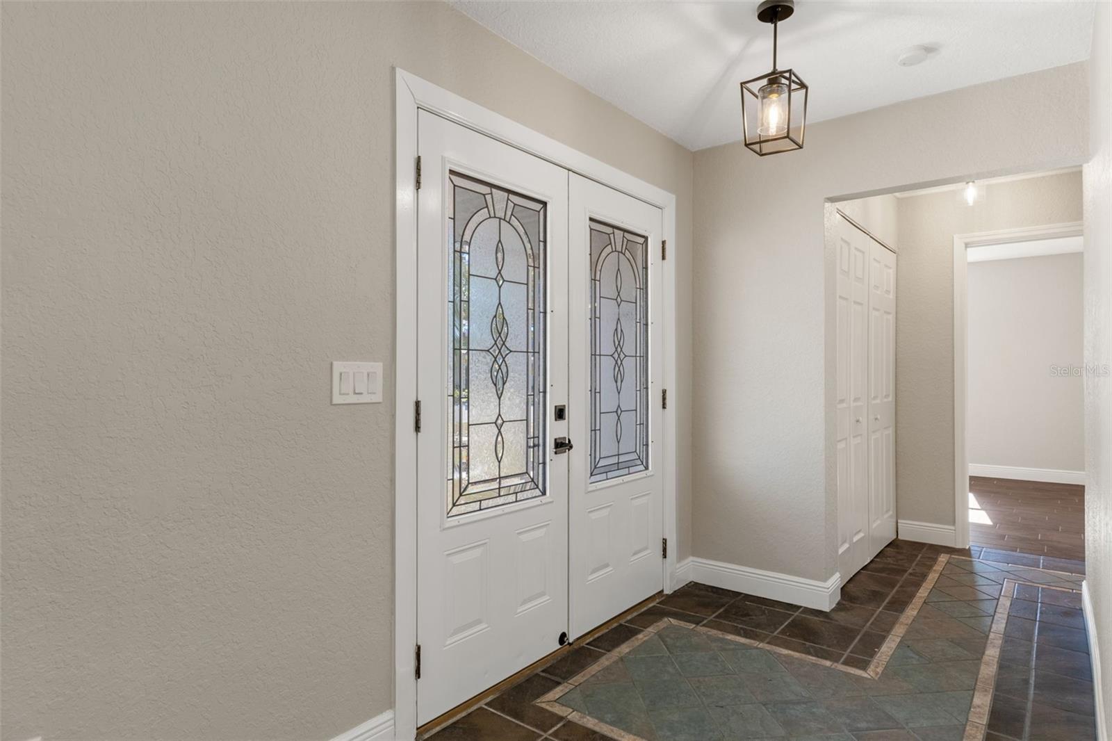 Image 6 of 46 For 7337 Price Street