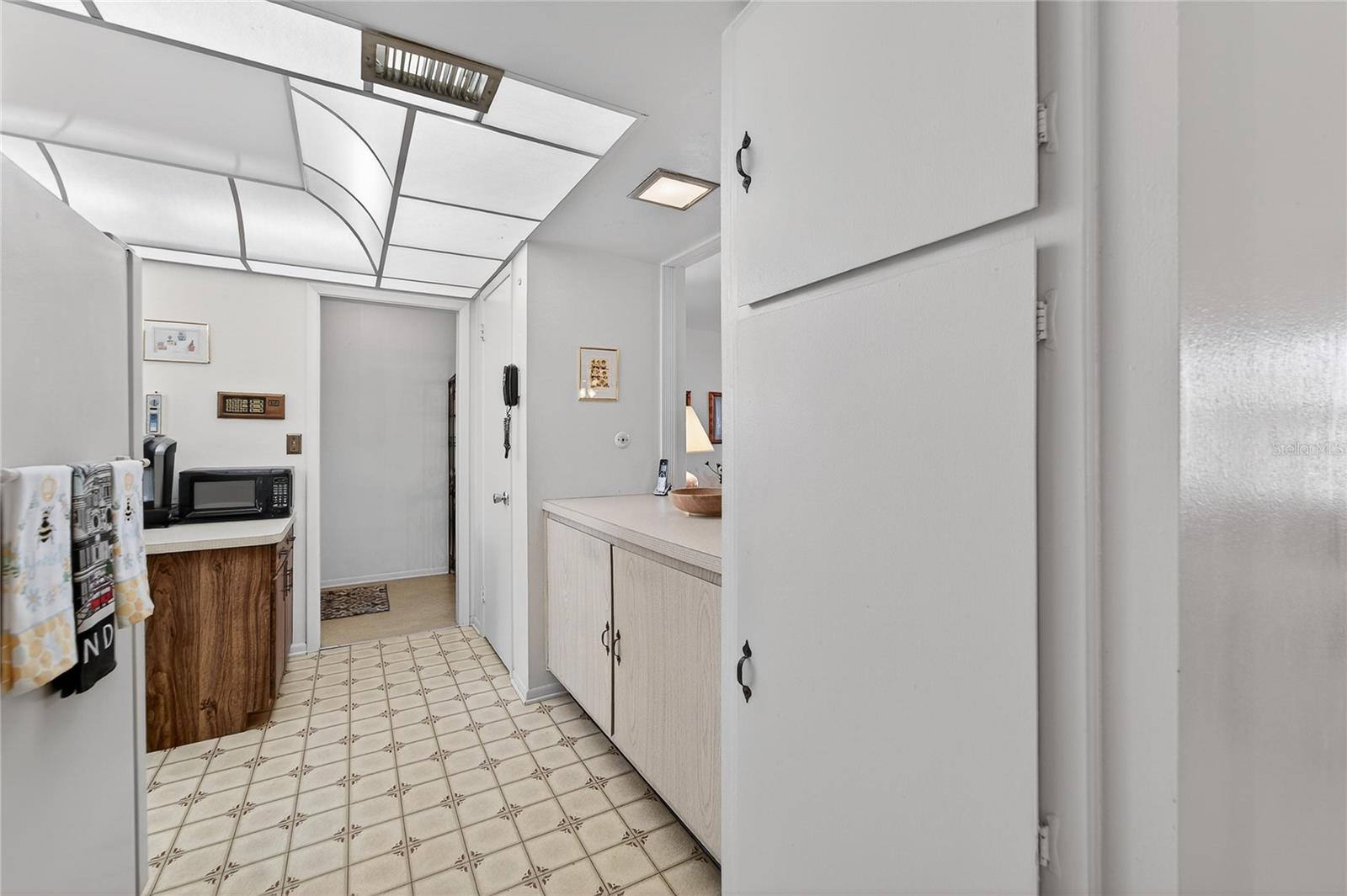 Image 18 of 41 For 1607 Council Drive