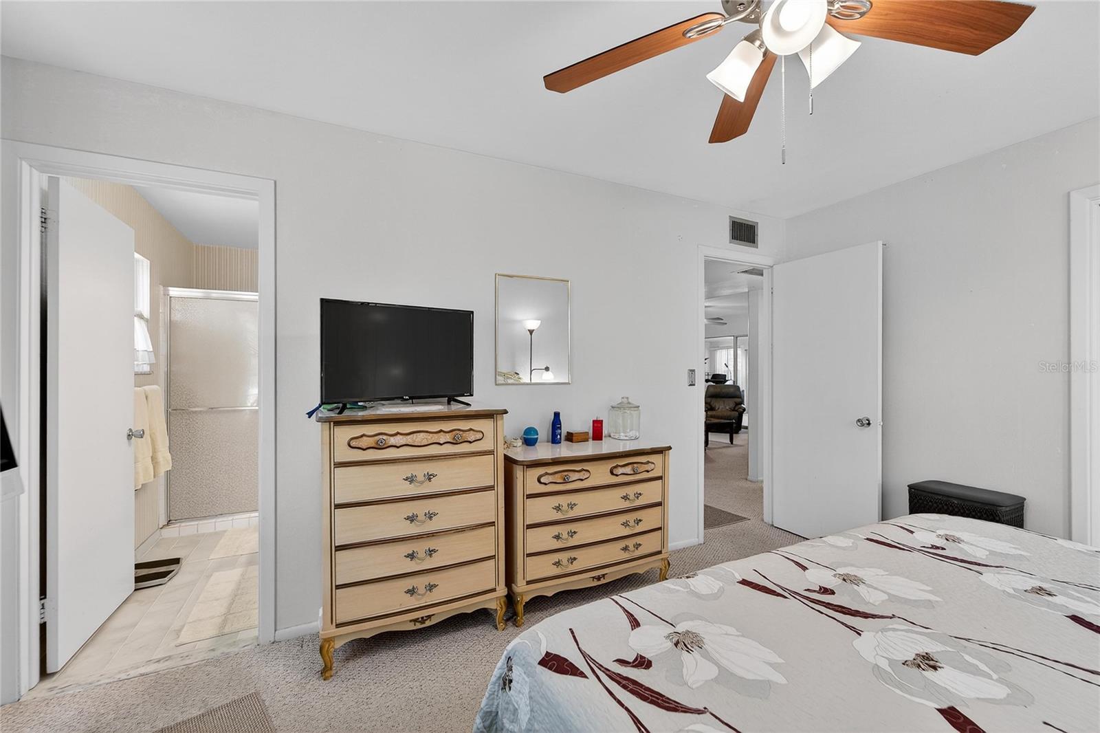 Image 29 of 41 For 1607 Council Drive