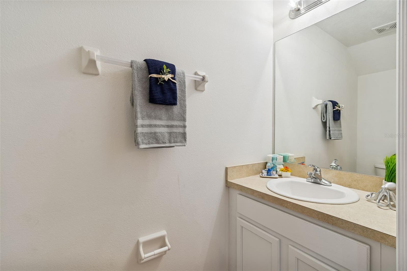 Image 13 of 35 For 20461 Berrywood Lane