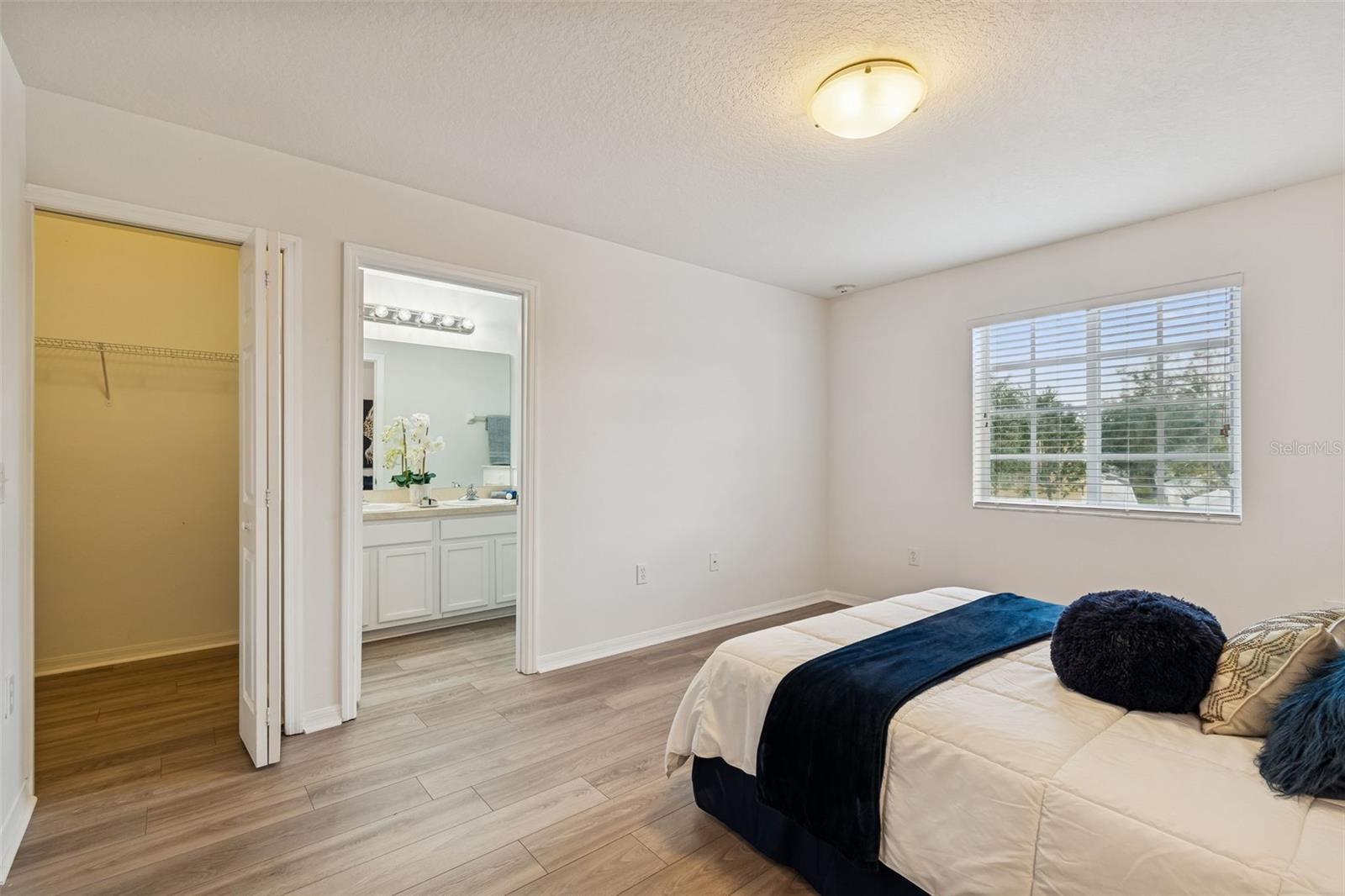 Image 16 of 35 For 20461 Berrywood Lane