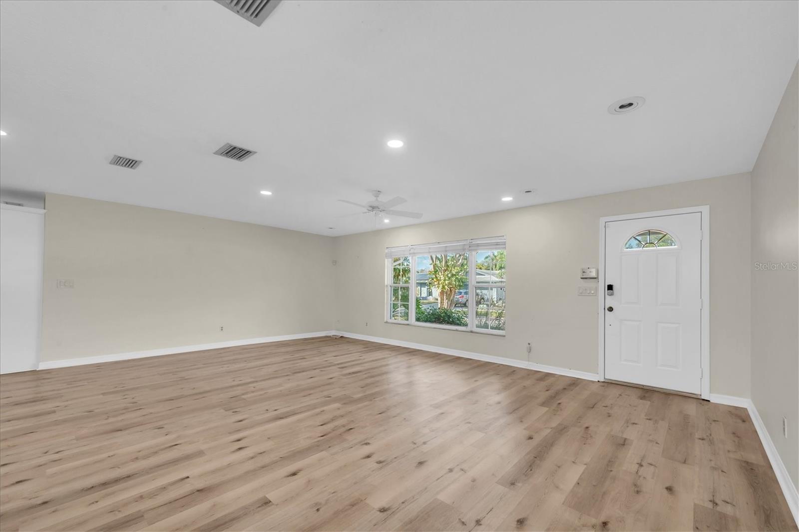 Image 6 of 24 For 13400 91st Avenue