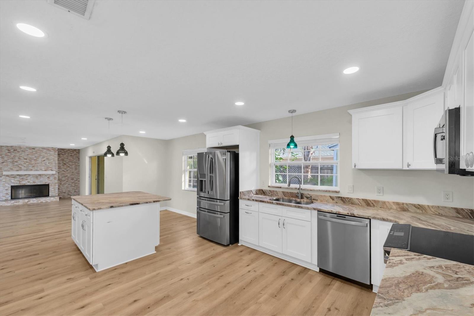 Image 8 of 24 For 13400 91st Avenue