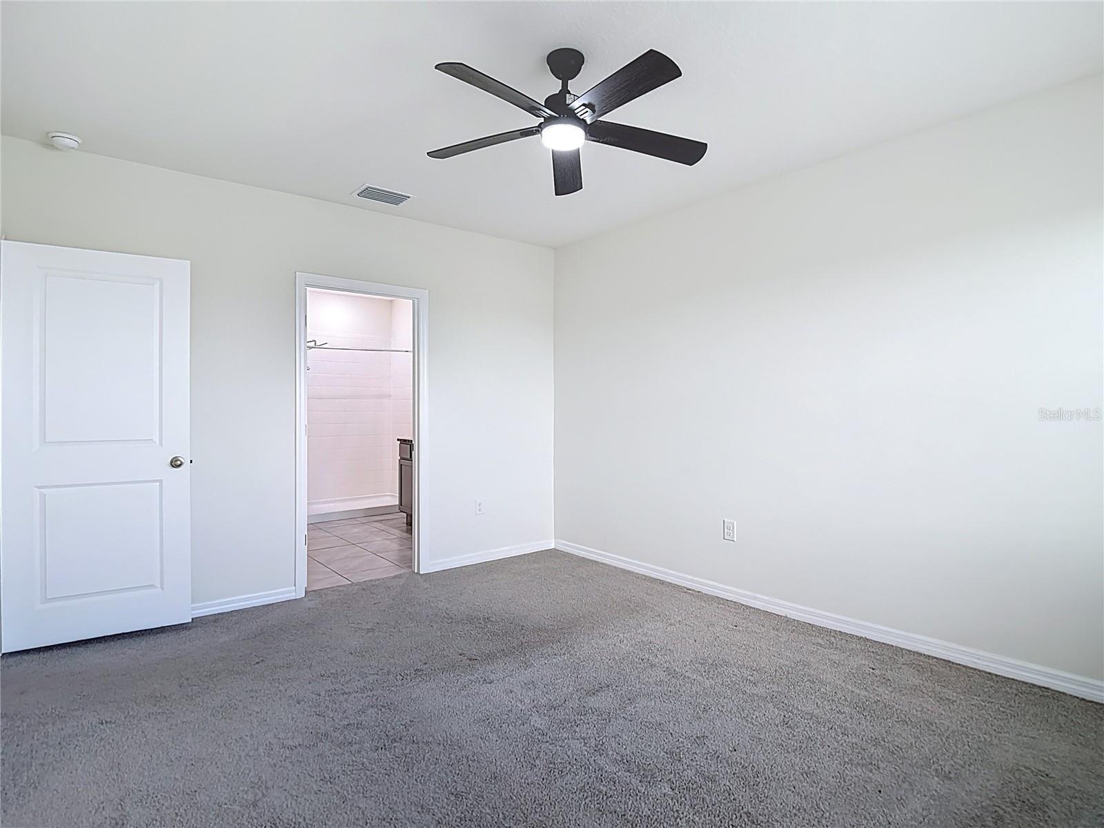 Image 33 of 63 For 2682 Common Fig Run