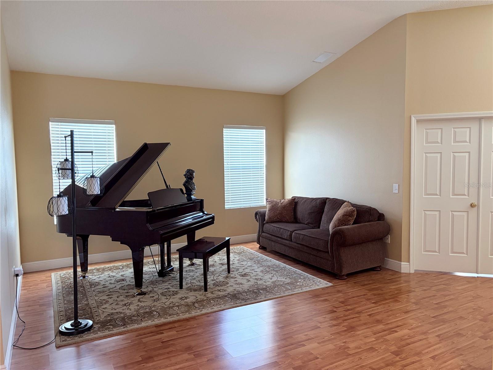 Image 3 of 12 For 11813 Stonewood Gate Drive