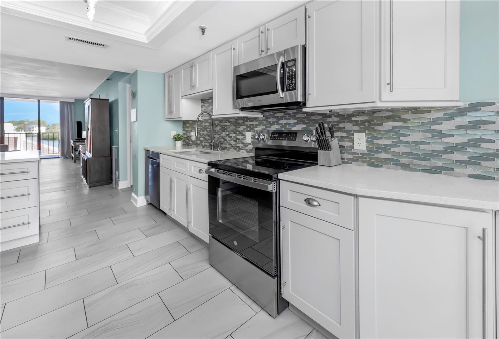 Image 10 of 42 For 19111 Vista Bay Drive 304