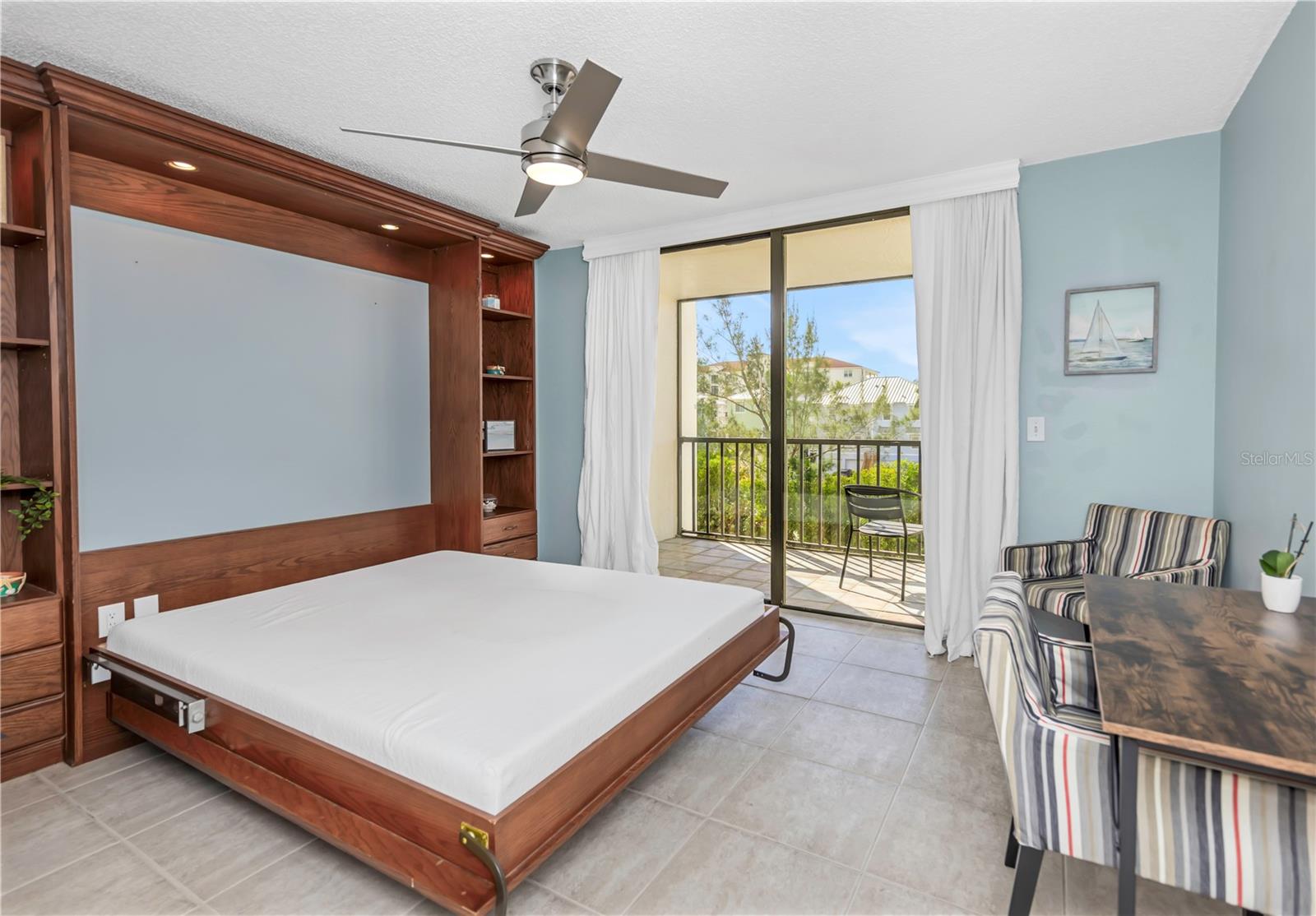 Image 22 of 42 For 19111 Vista Bay Drive 304