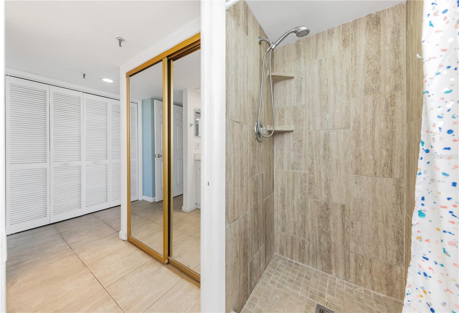 Image 31 of 42 For 19111 Vista Bay Drive 304