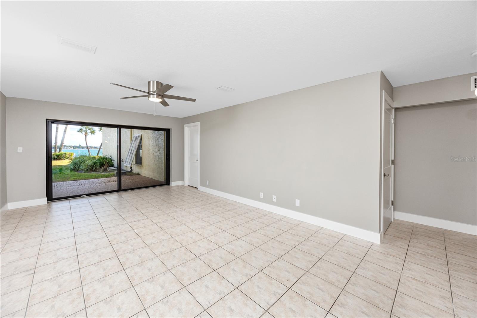 Image 13 of 64 For 7310 Sunshine Skyway Lane S 116