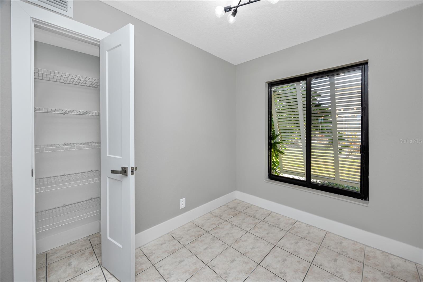 Image 28 of 64 For 7310 Sunshine Skyway Lane S 116