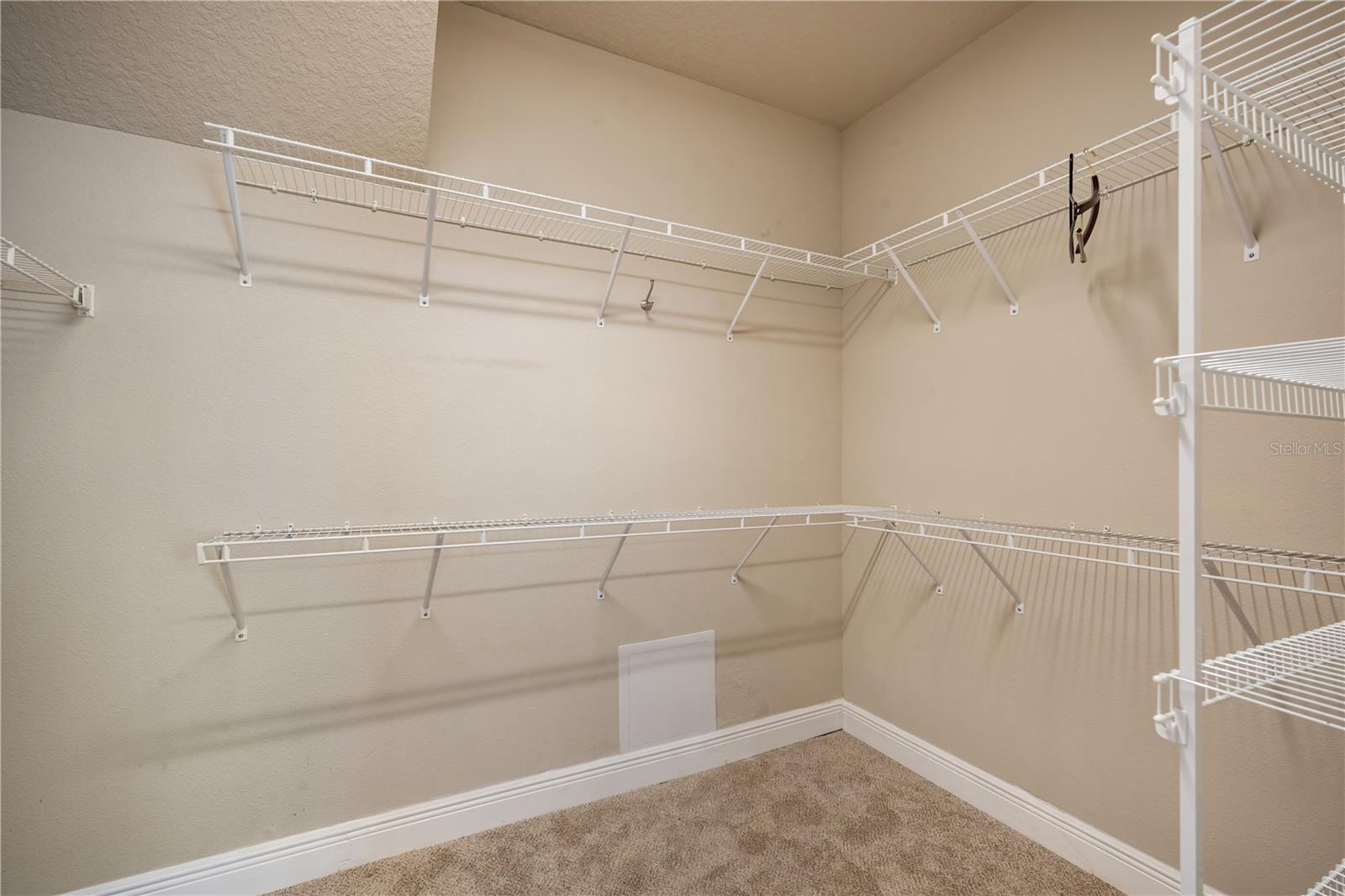 Image 16 of 34 For 15604 Starling Crossing Drive