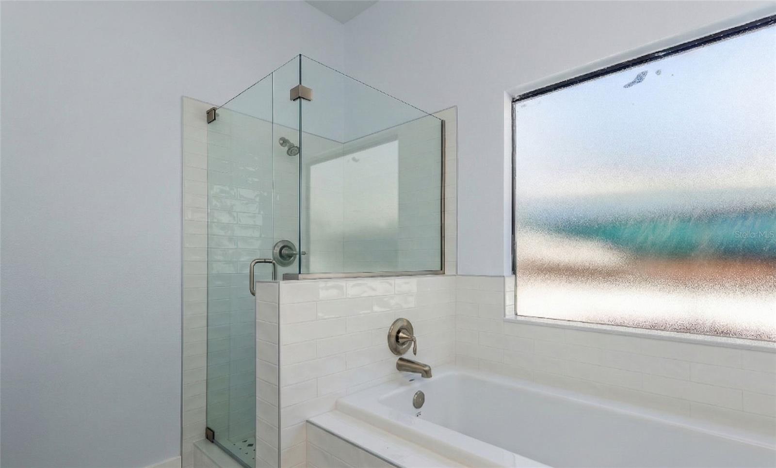 Image 32 of 55 For 2403 Country Trails Drive