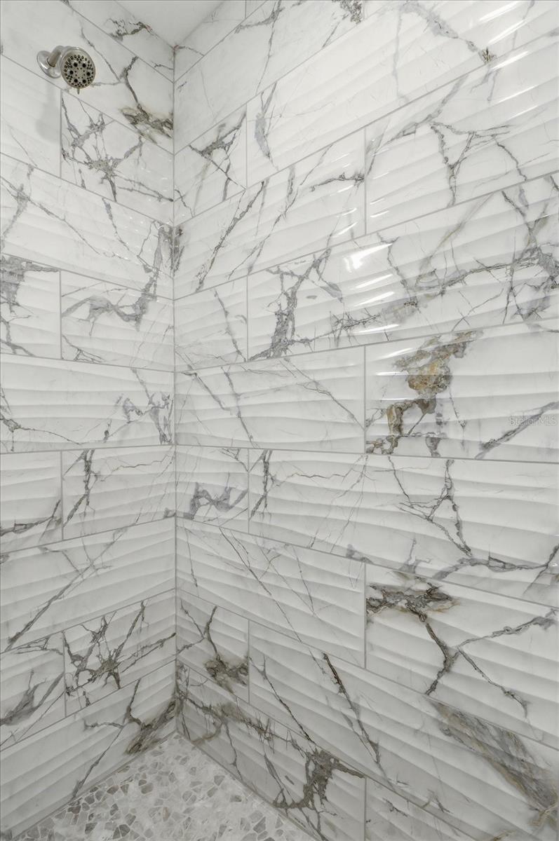 Image 23 of 45 For 11372 Bayshore Drive