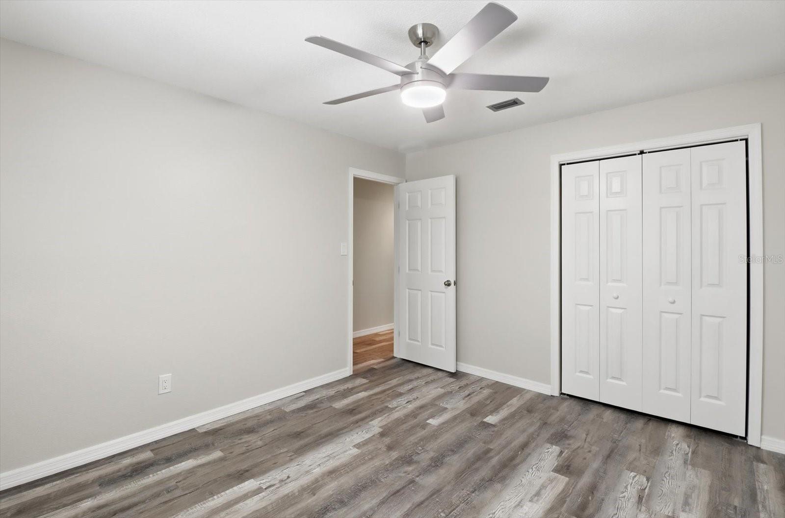 Image 25 of 45 For 11372 Bayshore Drive