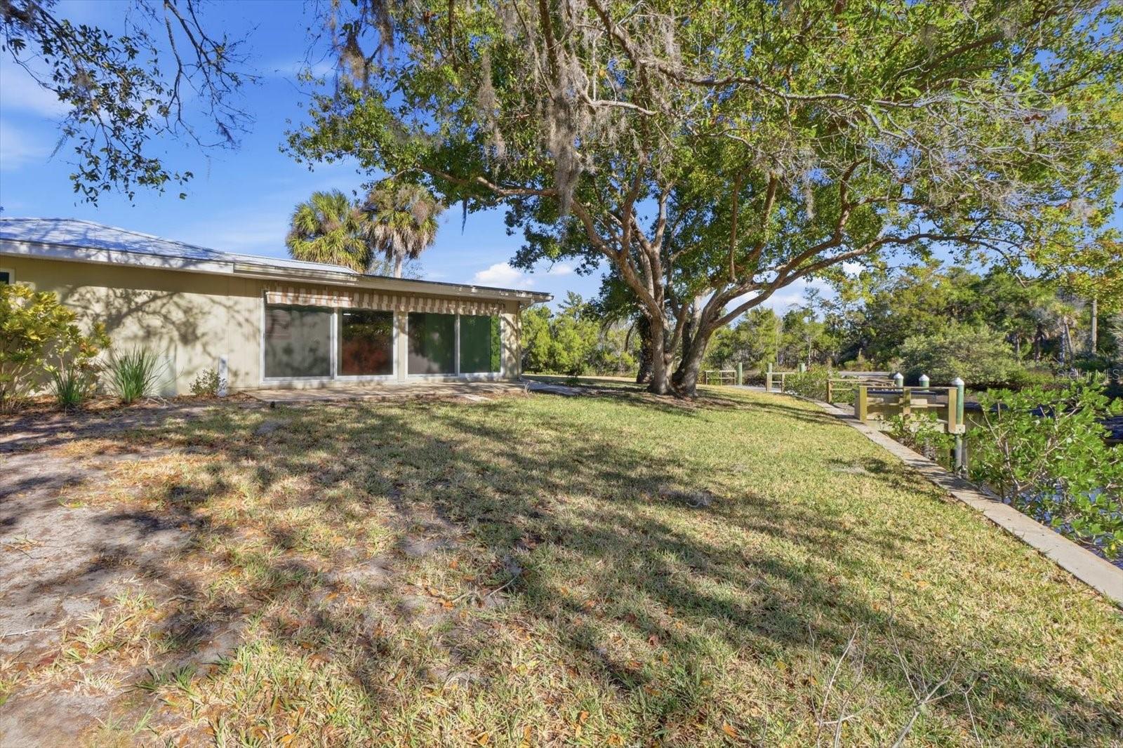 Image 34 of 45 For 11372 Bayshore Drive