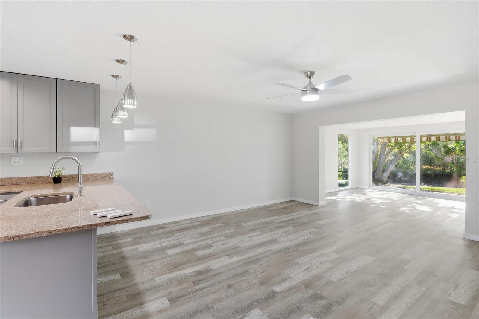 Image 9 of 45 For 11372 Bayshore Drive