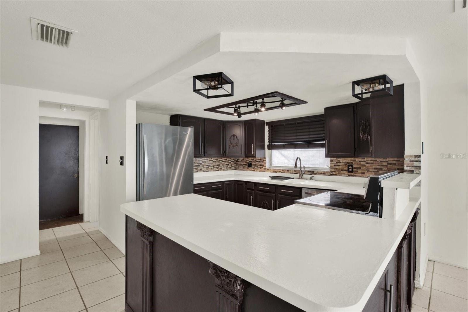 Image 11 of 33 For 3931 Holiday Lake Drive